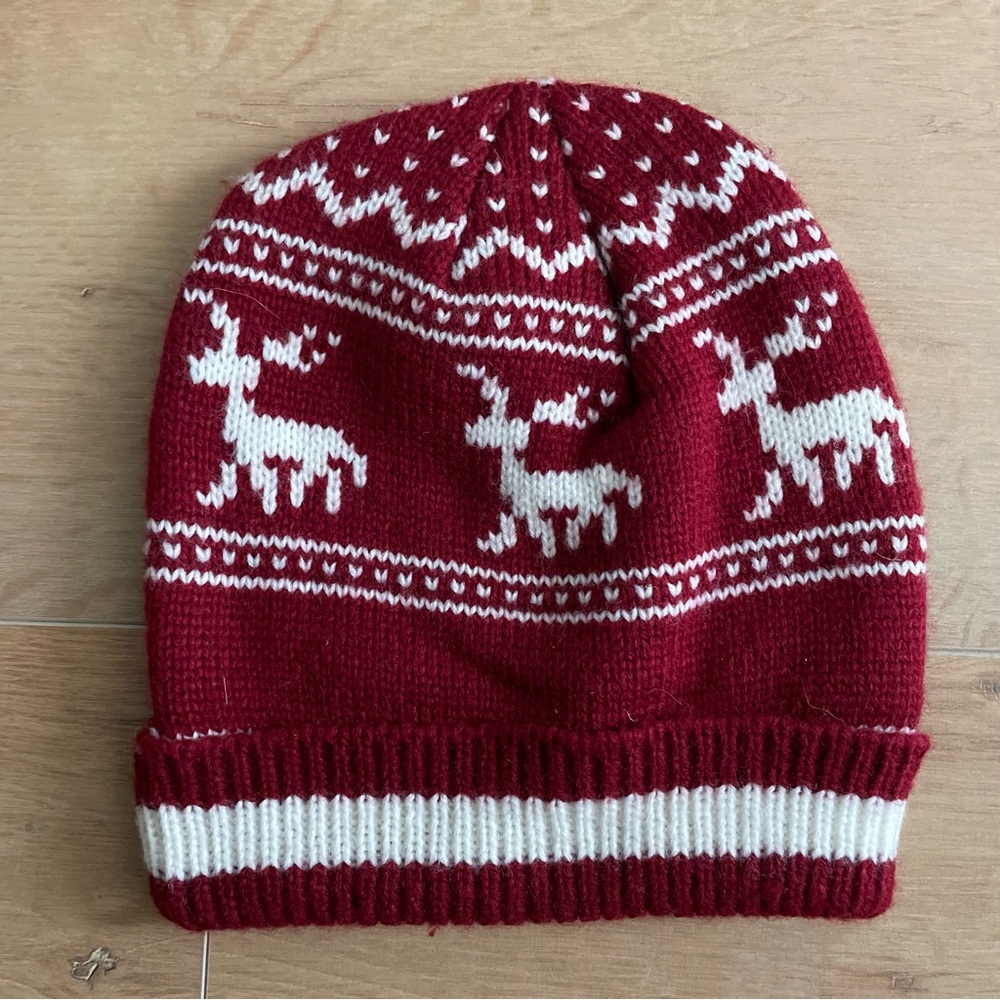 ARTIC MERLIN Red and White Reindeer 100% Pashmina Knit Toque